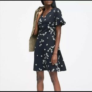 Banana Republic Navy White Floral Dress